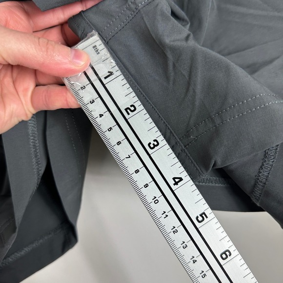 Voyager Quick Dry Pack Out Athletic Shorts Womens Size Large Dark Grey Cargo Zip - Picture 13 of 16